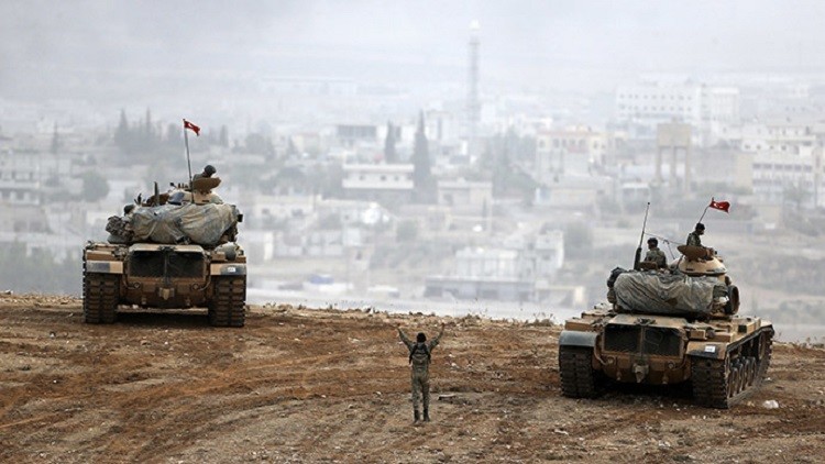 دبابات تركية على الحدود مع سوريا Reuters